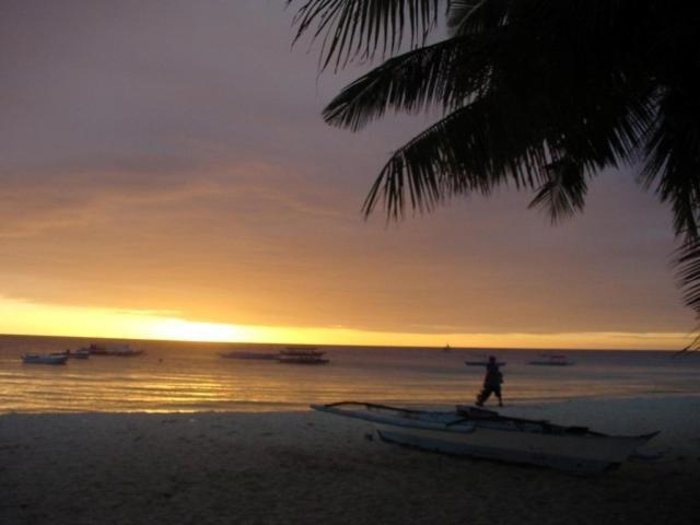 Boracay Breeze Resort Balabag  Buitenkant foto